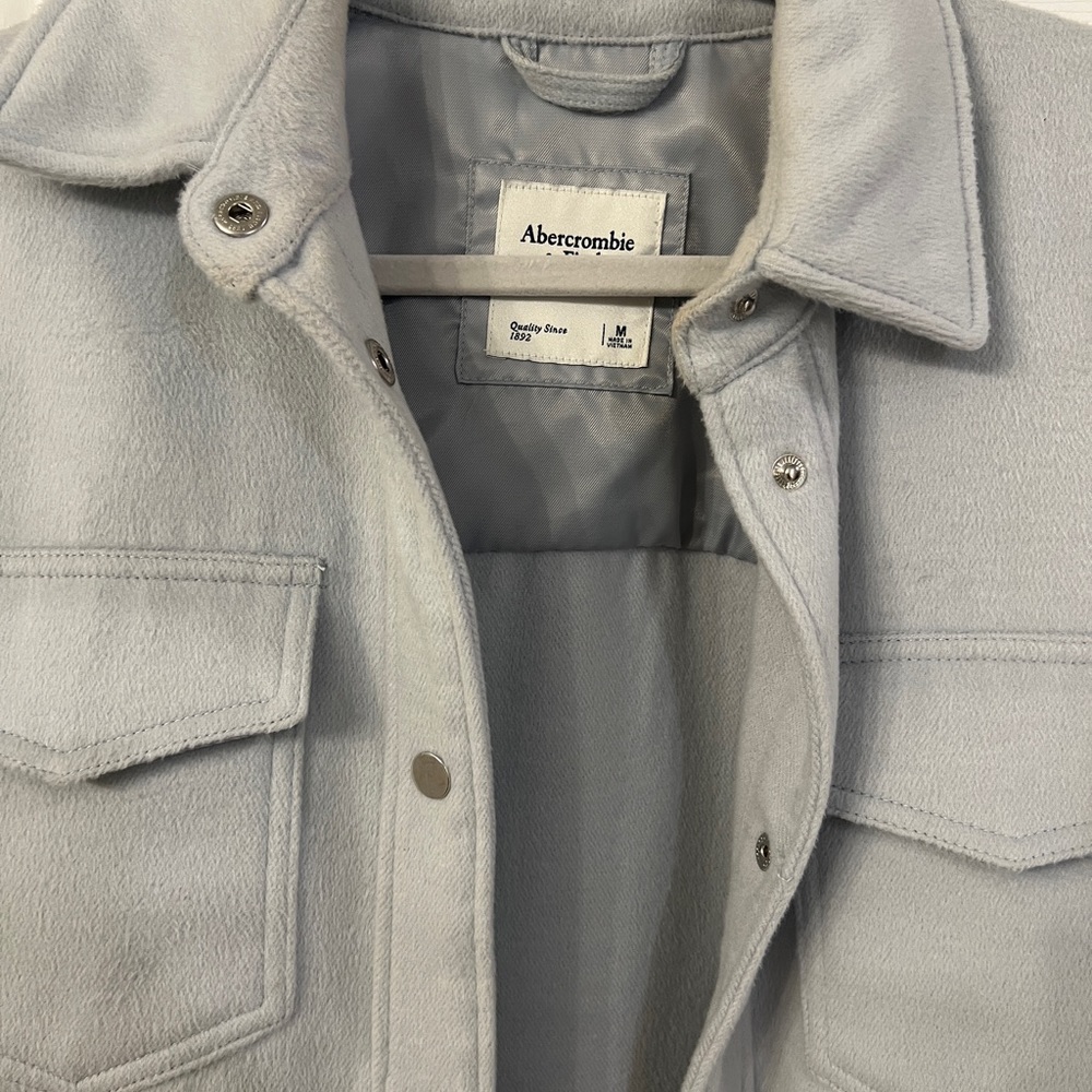 A&F Shacket - Picture 2 of 4